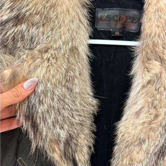 Leather Jacket With Real Argentinian Fox Fur - Picture 2 of 7